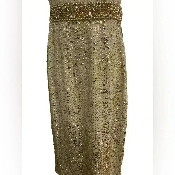 Mac Duggal 10739 Gold Sequin Embellished High Neck Sleeveless Midi Dress Size 4 - Picture 8 of 8